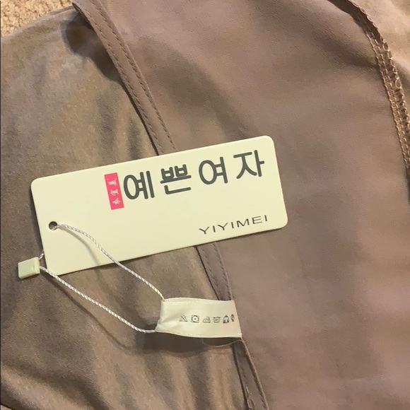 Mini dress with sheer shoulders - Picture 6 of 6